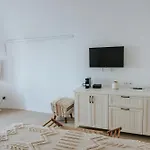 Casasunsha Hybrid Retreat Santorini Fira (Santorini)