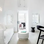 Casasunsha Hybrid Retreat Santorini Fira (Santorini)