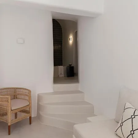 Casasunsha Hybrid Retreat Santorini Отель Тира