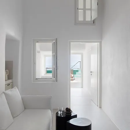 Отель Casasunsha Hybrid Retreat Santorini Тира