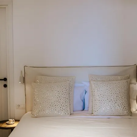 Casasunsha Hybrid Retreat Santorini Тира