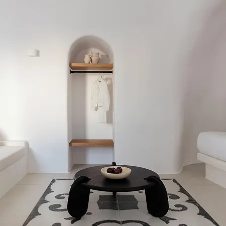 Casasunsha Hybrid Retreat Santorini 5* Тира