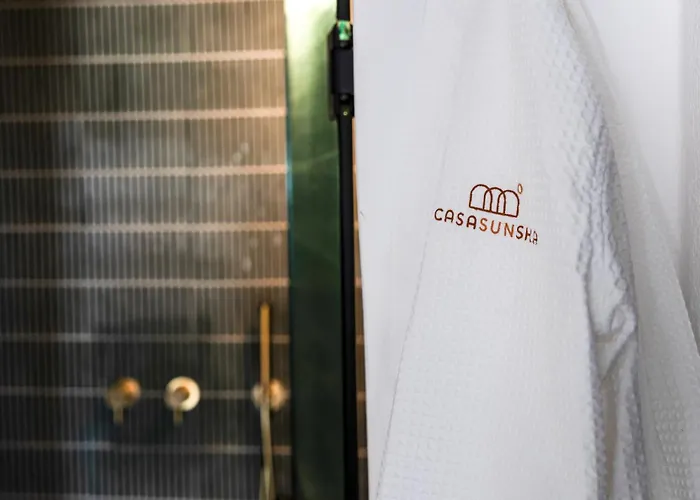 Casasunsha Hybrid Retreat Santorini Fira (Santorini)