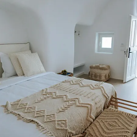 Casasunsha Hybrid Retreat Santorini 5* Fíra