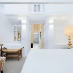 Casasunsha Hybrid Retreat Santorini Hotel Fira (Santorini)